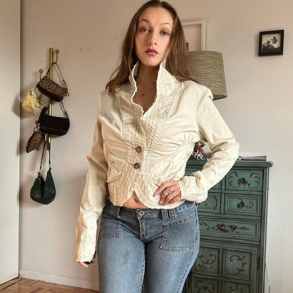 Y2k cream cropped jacket - Picture 2 of 8